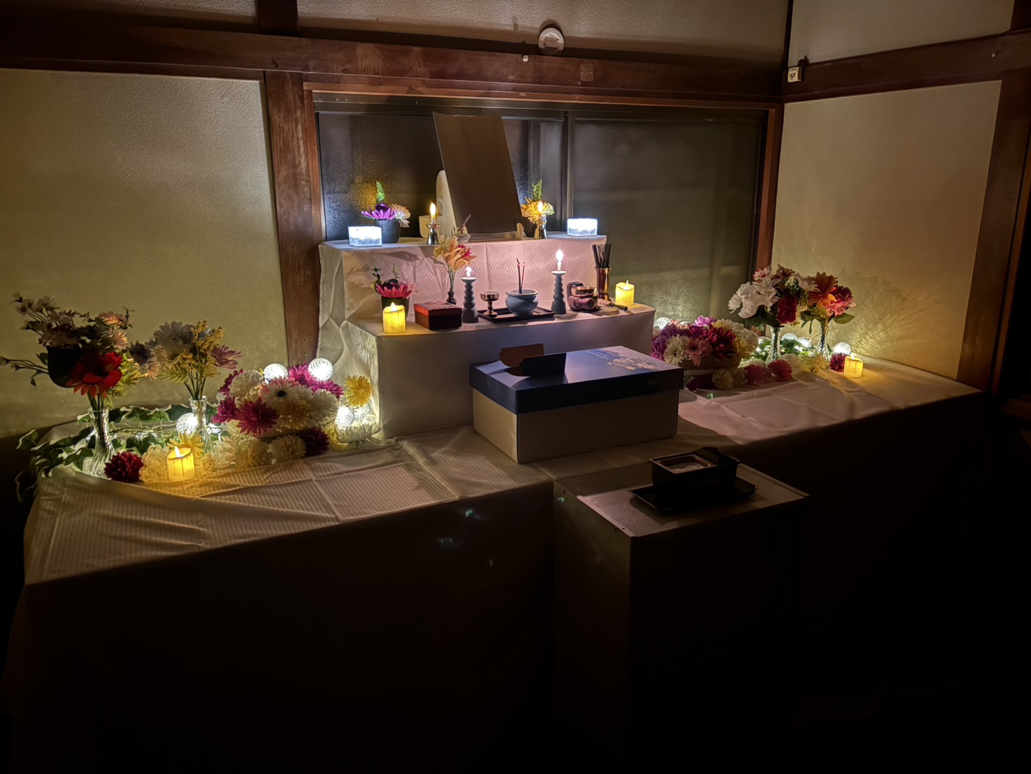 ご自宅でもセレモニー会場でも選べる、安心のお見送り